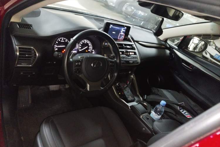 Used Lexus NX 2020 200 All-Wheel Drive Fēngshàng Version China VI Standard Center Console