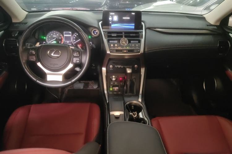 Used Lexus NX 2020 300h Front-Drive FENGSHANG Version China VI Standard Center Console
