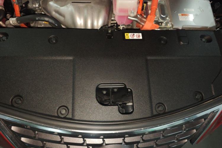 Used Lexus NX 2020 300h Front-Drive FENGSHANG Version China VI Standard Engine Bay