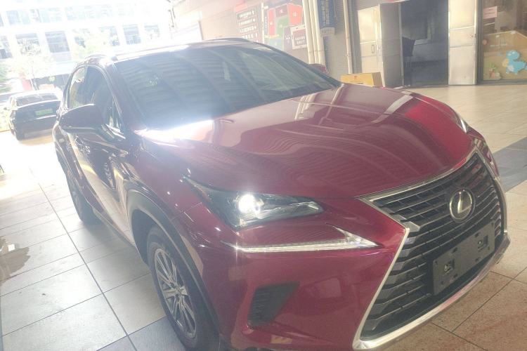 Used Lexus NX 2020 200 All-Wheel Drive Fēngshàng Version China VI Standard Front Right 45 Deg