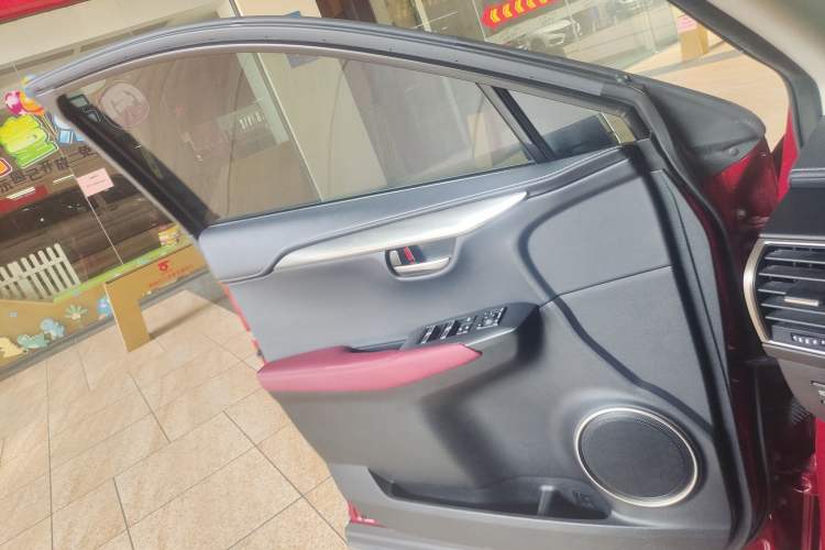 Used Lexus NX 2020 200 All-Wheel Drive Fēngshàng Version China VI Standard Left Front Door Interior