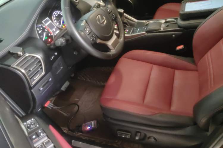 Used Lexus NX 2020 300h Front-Drive FENGSHANG Version China VI Standard Left Front Seat