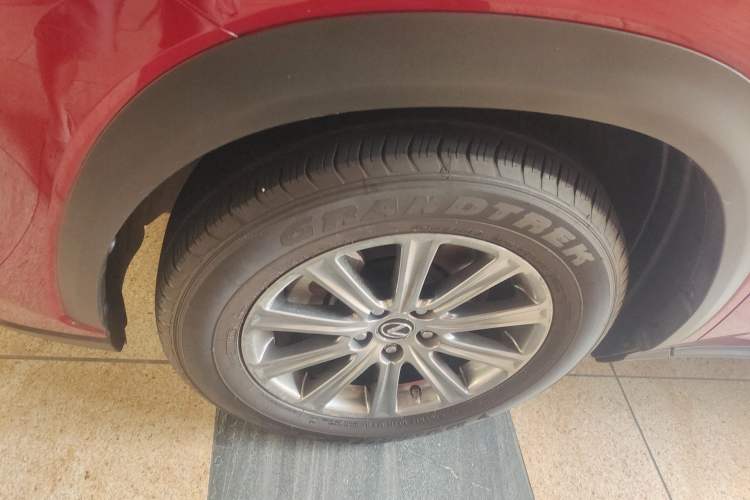 Used Lexus NX 2020 200 All-Wheel Drive Fēngshàng Version China VI Standard Left Front Wheel Hub