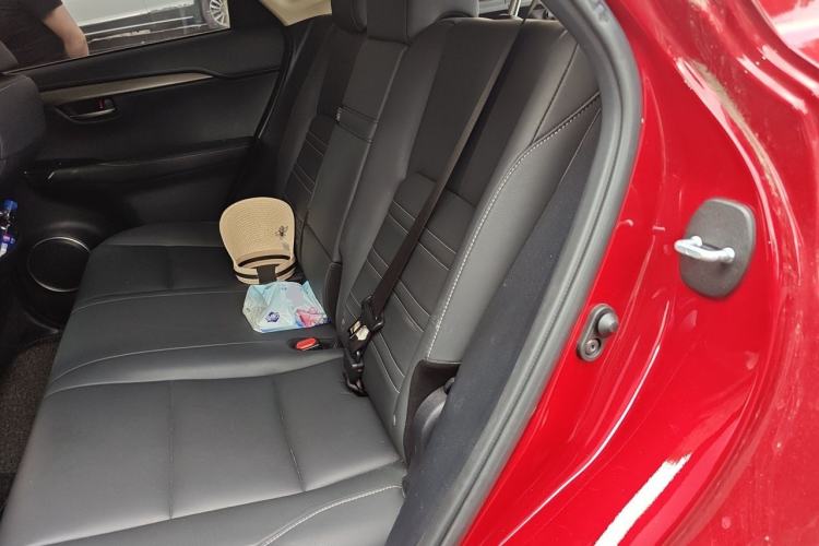 Used Lexus NX 2020 200 Front-Wheel Drive Vmotion Edition China VI Standard Left Rear Seat