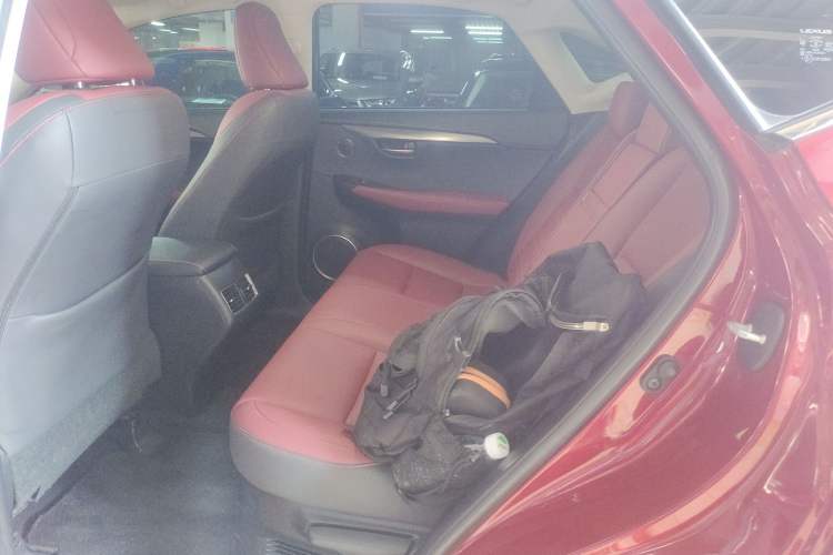 Used Lexus NX 2020 200 All-Wheel Drive Fēngshàng Version China VI Standard Left Rear Seat