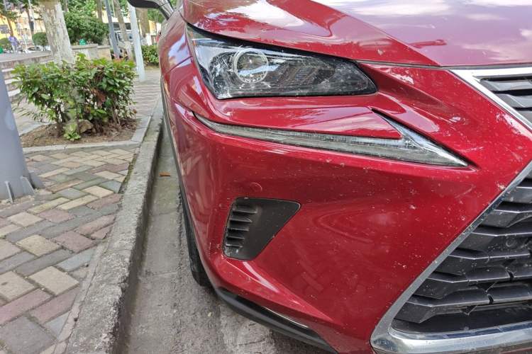 Used Lexus NX 2020 200 Front-Wheel Drive Vmotion Edition China VI Standard Right Front Headlight
