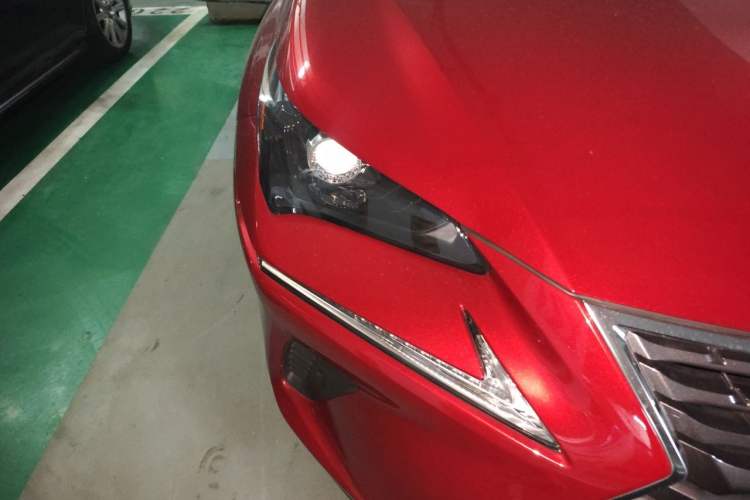 Used Lexus NX 2020 300h Front-Drive FENGSHANG Version China VI Standard Right Front Headlight