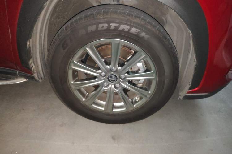 Used Lexus NX 2020 300h Front-Drive FENGSHANG Version China VI Standard Right Front Wheel Hub