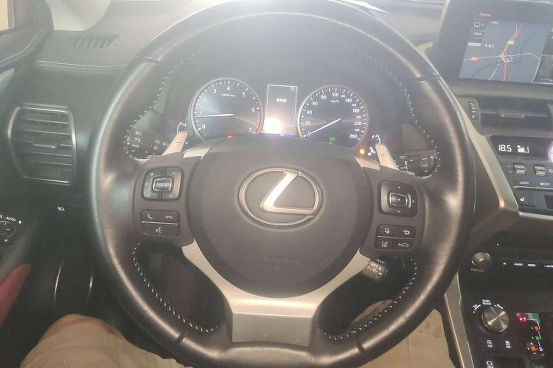 Used Lexus NX 2020 200 All-Wheel Drive Fēngshàng Version China VI Standard Steering Wheel