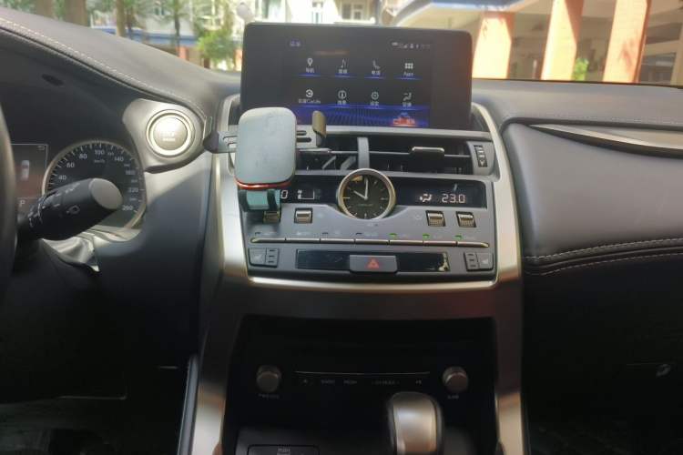 Used Lexus NX 2020 200 All-Wheel Drive Fēngshàng Version China VI Standard Audio And AC Panel