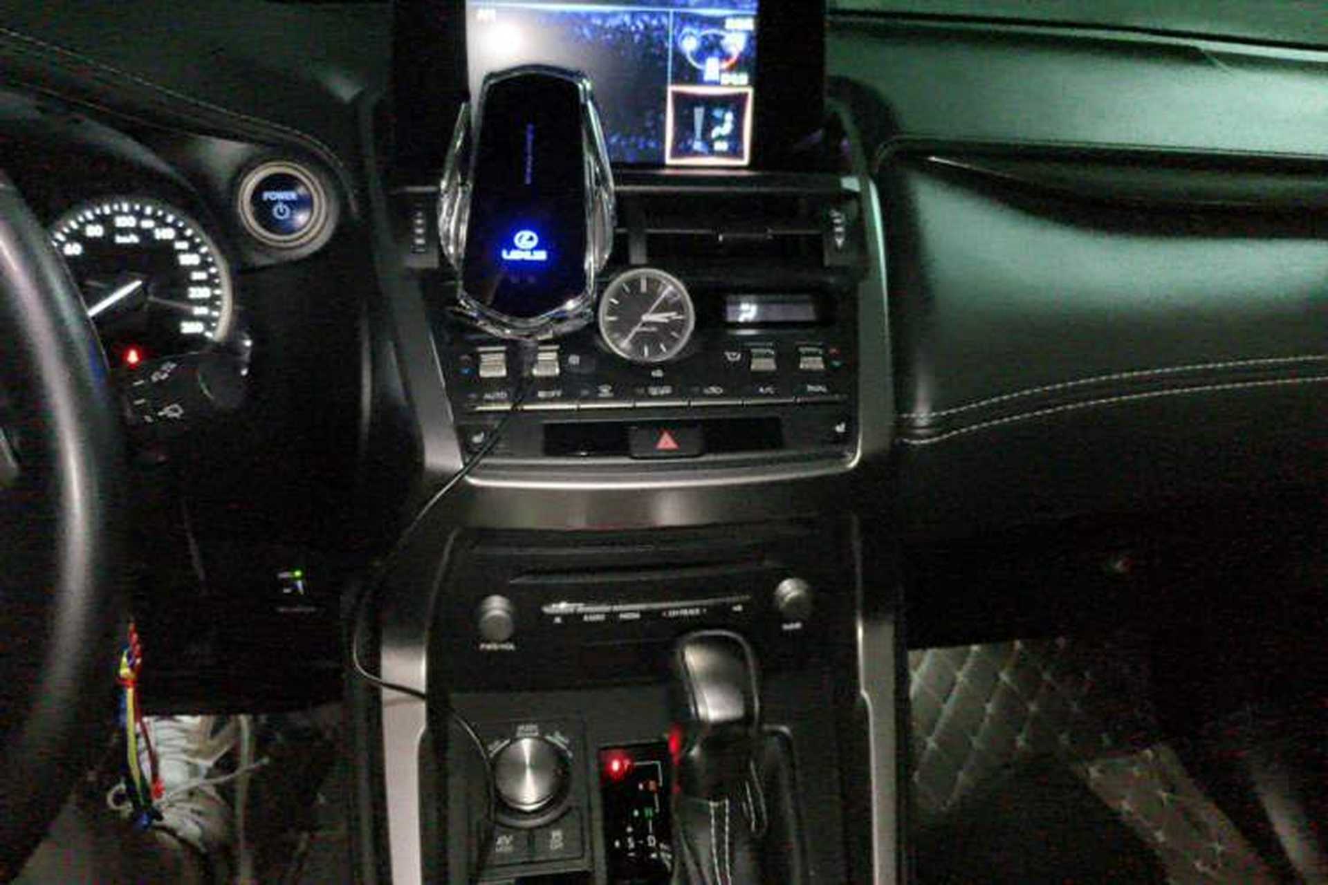 Used Lexus NX 2020 300h Front-Drive FENGSHANG Version China VI Standard Audio And AC Panel