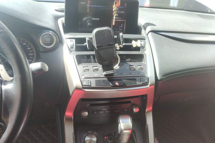 Used Lexus NX 2020 300 Front-Wheel-Drive Frenza Edition China V Standard Audio And AC Panel
