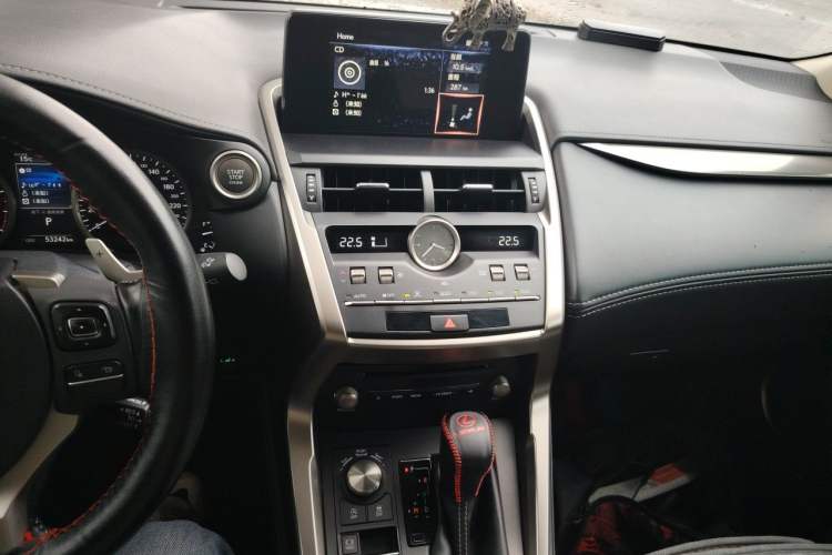 Used Lexus NX 2020 200 Front-Wheel Drive Freeline Edition China VI Standard Audio And AC Panel