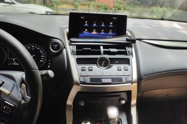 Used Lexus NX 2020 300h Front-Drive FENGSHANG Version China VI Standard Audio And AC Panel
