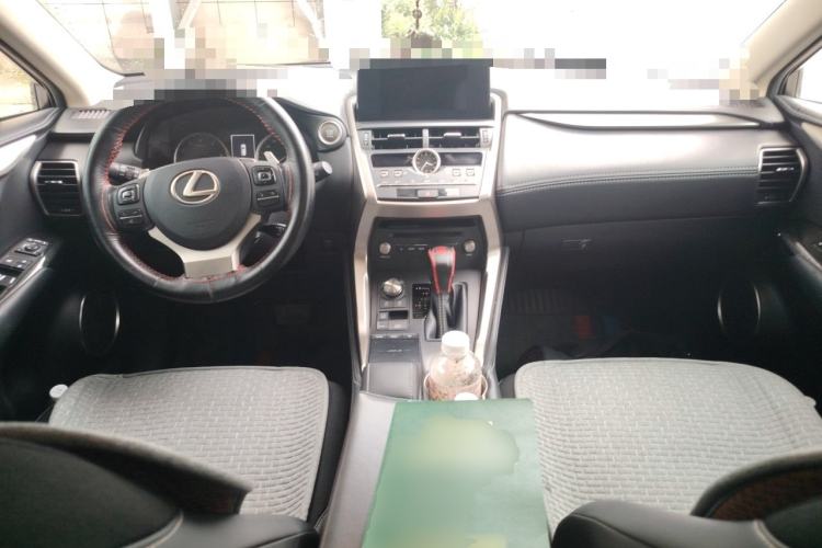 Used Lexus NX 2020 200 Front-Wheel Drive Freeline Edition China VI Standard Center Console