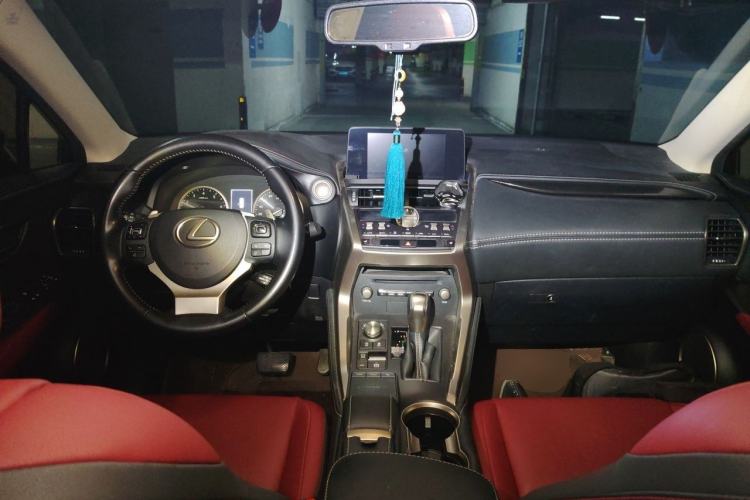 Used Lexus NX 2020 200 All-Wheel Drive Fēngshàng Version China VI Standard Center Console