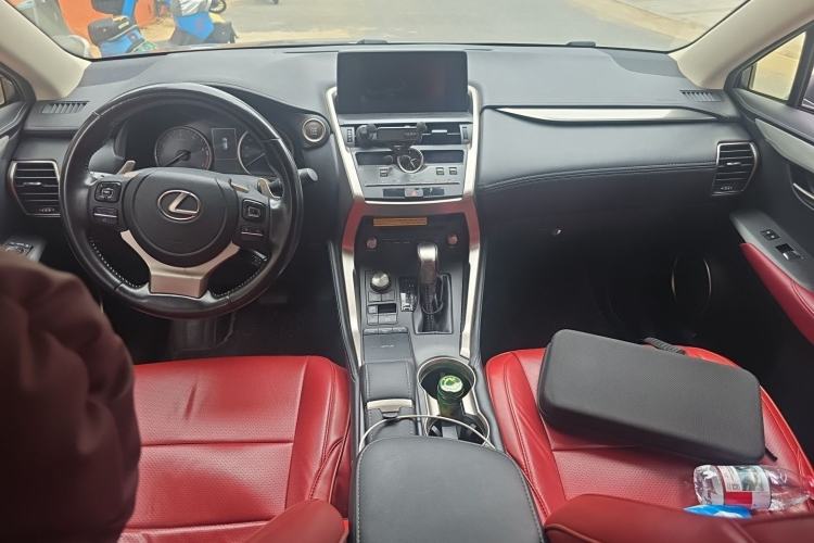 Used Lexus NX 2020 200 Front-Wheel Drive Freeline Edition China VI Standard Center Console