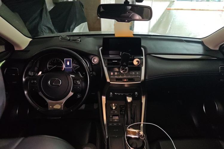 Used Lexus NX 2020 200 Front-Wheel Drive Freeline Edition China V Standard Center Console