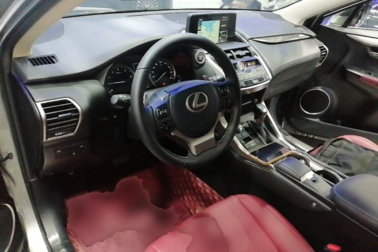 Used Lexus NX 2020 200 All-Wheel Drive Fēngshàng Version China VI Standard Center Console