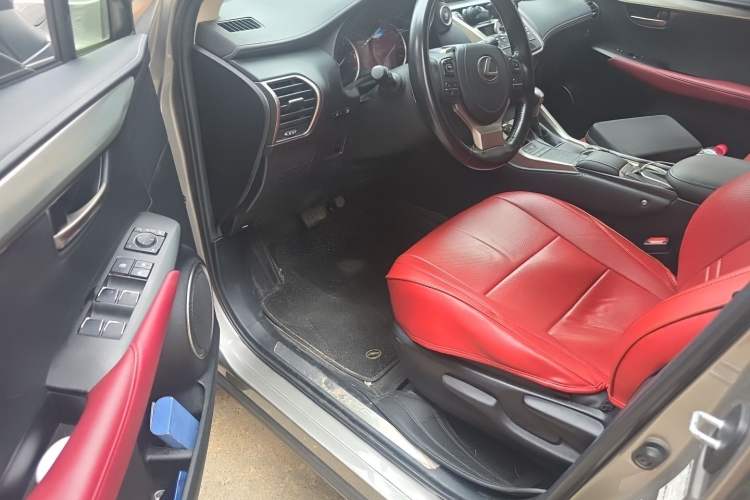Used Lexus NX 2020 200 Front-Wheel Drive Freeline Edition China VI Standard Driver Seat