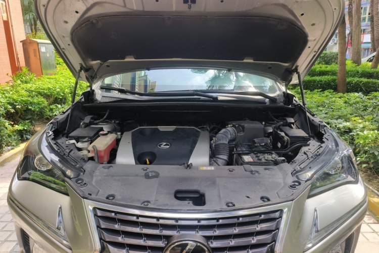 Used Lexus NX 2020 200 All-Wheel Drive Fēngshàng Version China VI Standard Engine Bay