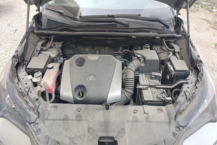 Used Lexus NX 2020 200 All-Wheel Drive Fēngshàng Version China VI Standard Engine Bay