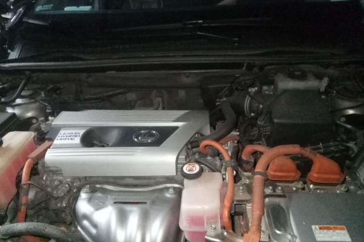 Used Lexus NX 2020 300h Front-Drive FENGSHANG Version China VI Standard Engine Bay