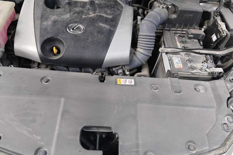 Used Lexus NX 2020 200 Front-Wheel Drive Vmotion Edition China VI Standard Engine Bay