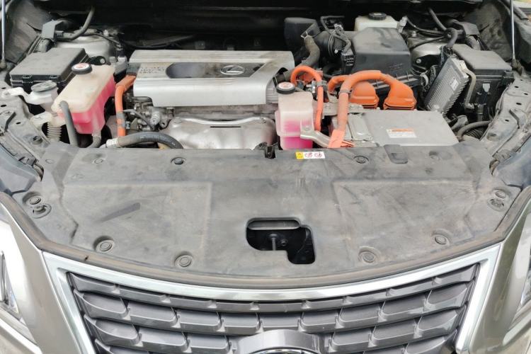 Used Lexus NX 2020 300h Front-Drive FENGSHANG Version China VI Standard Engine Bay