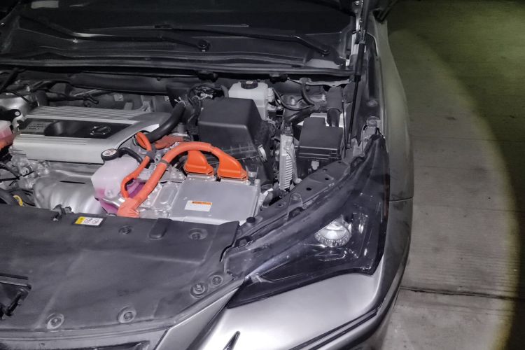 Used Lexus NX 2020 300h Front-Drive FENGSHANG Version China VI Standard Engine Bay Left