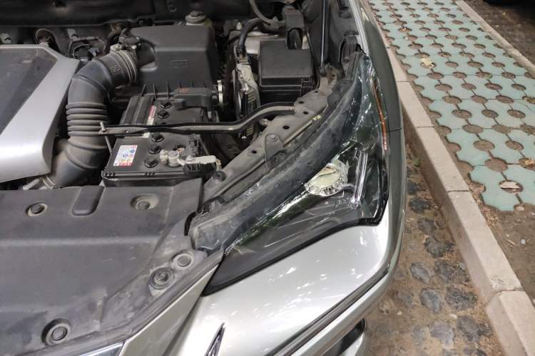 Used Lexus NX 2020 200 Front-Wheel Drive Freeline Edition China VI Standard Engine Bay Left