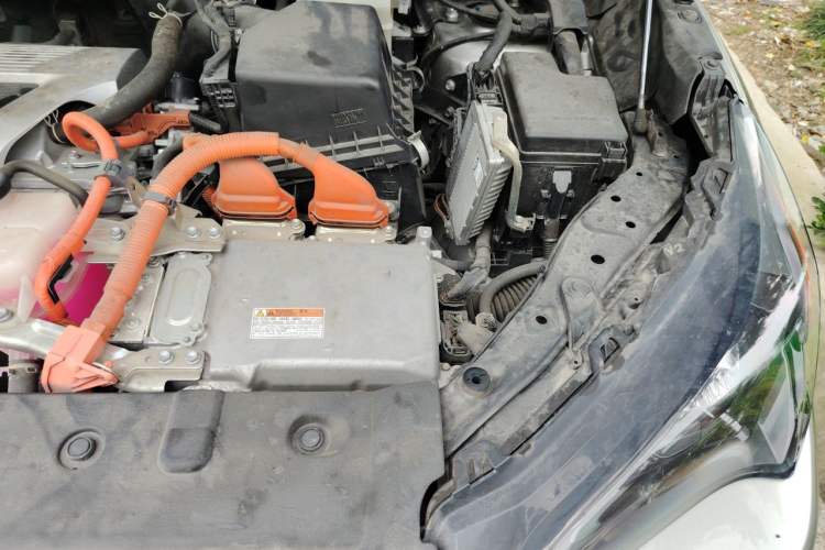 Used Lexus NX 2020 300h Front-Drive FENGSHANG Version China VI Standard Engine Bay Left