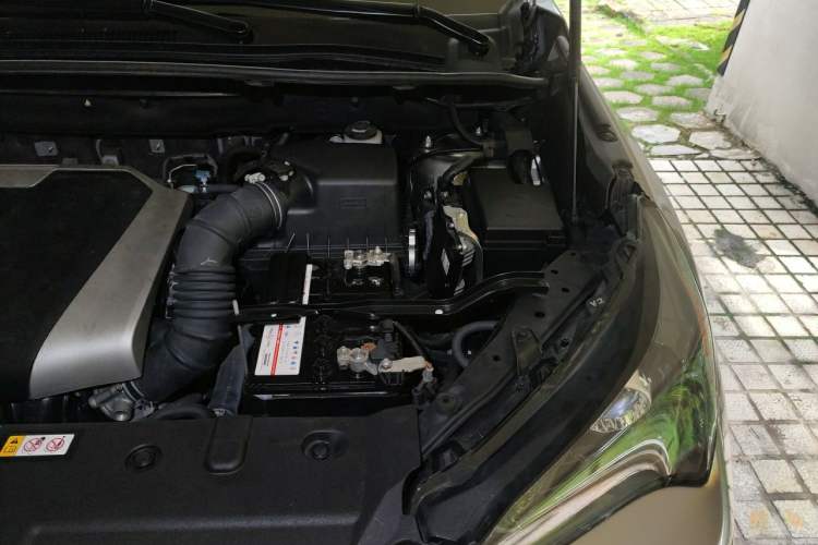 Used Lexus NX 2020 200 Front-Wheel Drive Freeline Edition China VI Standard Engine Bay Left