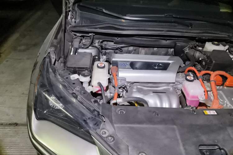 Used Lexus NX 2020 300h Front-Drive FENGSHANG Version China VI Standard Engine Bay Right