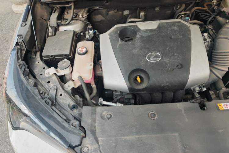 Used Lexus NX 2020 200 All-Wheel Drive Fēngshàng Version China VI Standard Engine Bay Right
