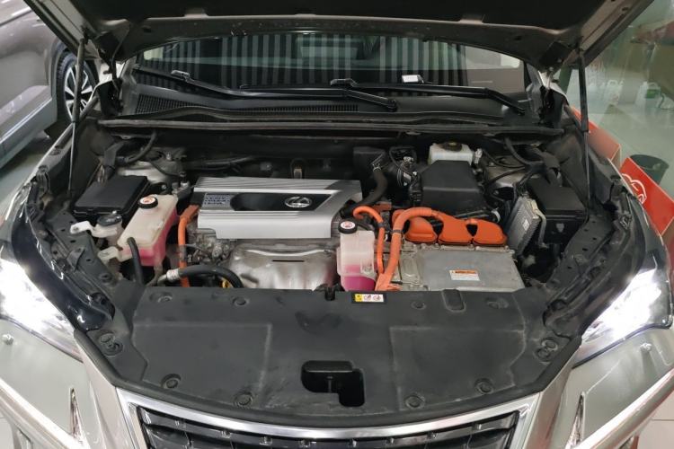 Used Lexus NX 2020 300h All-Wheel Drive FENGZHI Version China VI Standard Engine Bay
