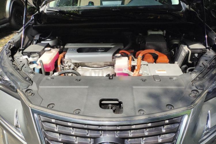 Used Lexus NX 2020 300h Front-Drive FENGSHANG Version China VI Standard Engine Bay