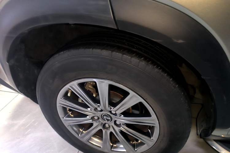 Used Lexus NX 2020 200 Front-Wheel Drive Freeline Edition China VI Standard Exterior 2