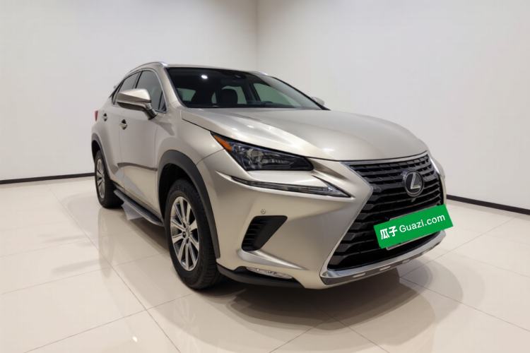 Used Lexus NX 2020 200 All-Wheel Drive Fēngshàng Version China VI Standard Front Right 45 Deg