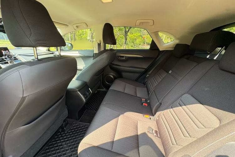 Used Lexus NX 2020 200 Front-Wheel Drive Freeline Edition China VI Standard Interior 1