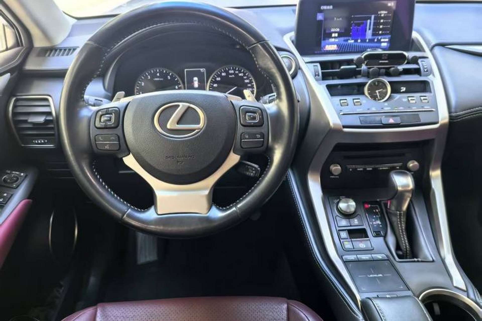 Used Lexus NX 2020 200 Front-Wheel Drive Freeline Edition China VI Standard Interior 1