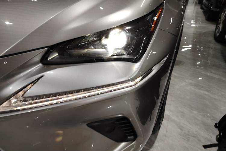 Used Lexus NX 2020 300h Front-Drive FENGSHANG Version China VI Standard Left Front Headlight