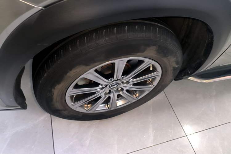 Used Lexus NX 2020 200 Front-Wheel Drive Freeline Edition China VI Standard Left Front Wheel Hub
