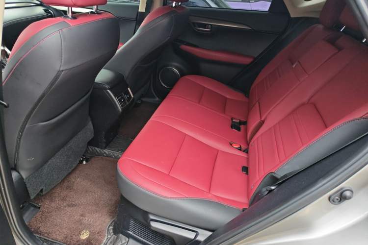 Used Lexus NX 2020 300h Front-Drive FENGSHANG Version China VI Standard Left Rear Seat