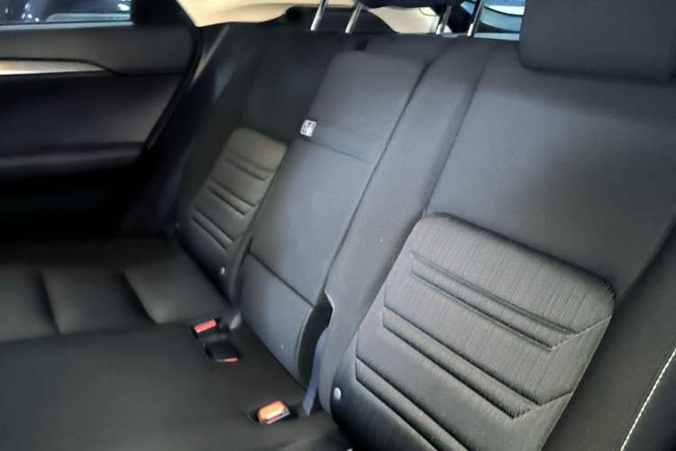Used Lexus NX 2020 200 Front-Wheel Drive Freeline Edition China VI Standard Left Rear Seat