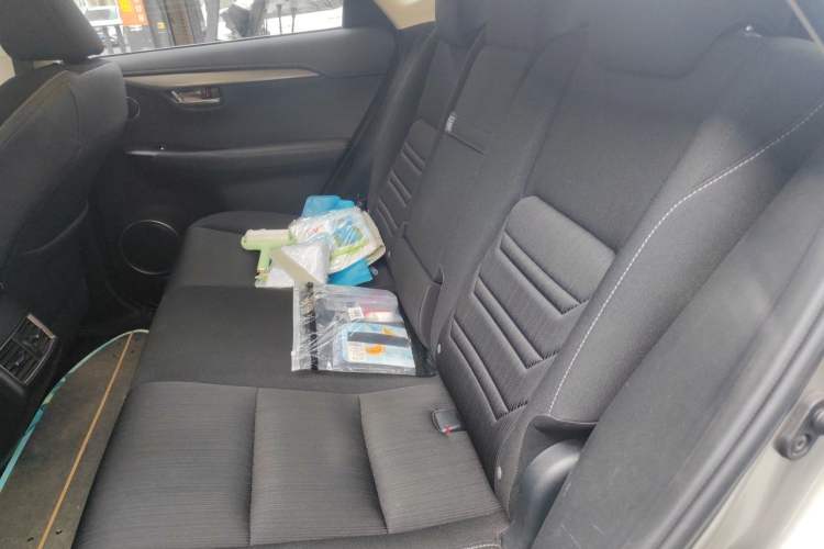 Used Lexus NX 2020 200 Front-Wheel Drive Freeline Edition China VI Standard Left Rear Seat