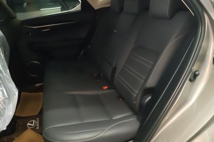 Used Lexus NX 2020 300h All-Wheel Drive FENGZHI Version China VI Standard Left Rear Seat