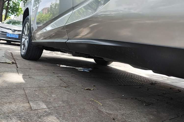 Used Lexus NX 2020 200 Front-Wheel Drive Freeline Edition China VI Standard Left Side Sill