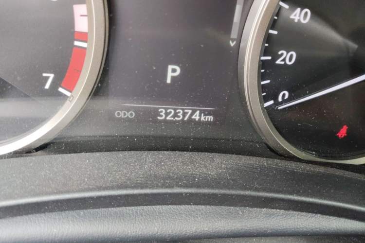 Used Lexus NX 2020 200 Front-Wheel Drive Vmotion Edition China VI Standard Odometer Close Up