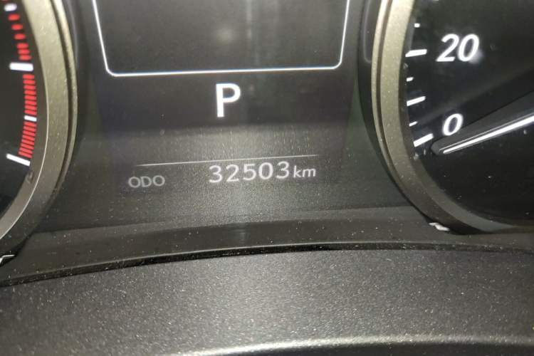 Used Lexus NX 2020 200 Front-Wheel Drive Freeline Edition China VI Standard Odometer Close Up